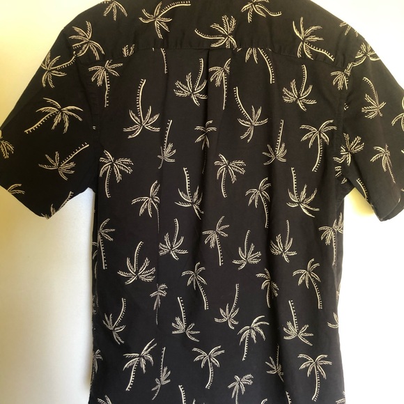 old navy navy white palm tree hawaiian button down - Picture 4 of 4